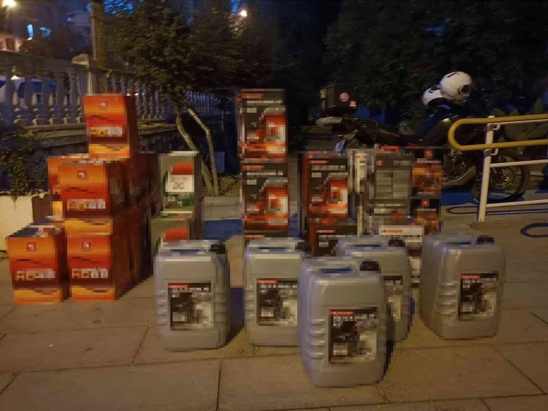 Seferihisar Belediyesinden motor yağı çalan 2 personel tutuklandı
