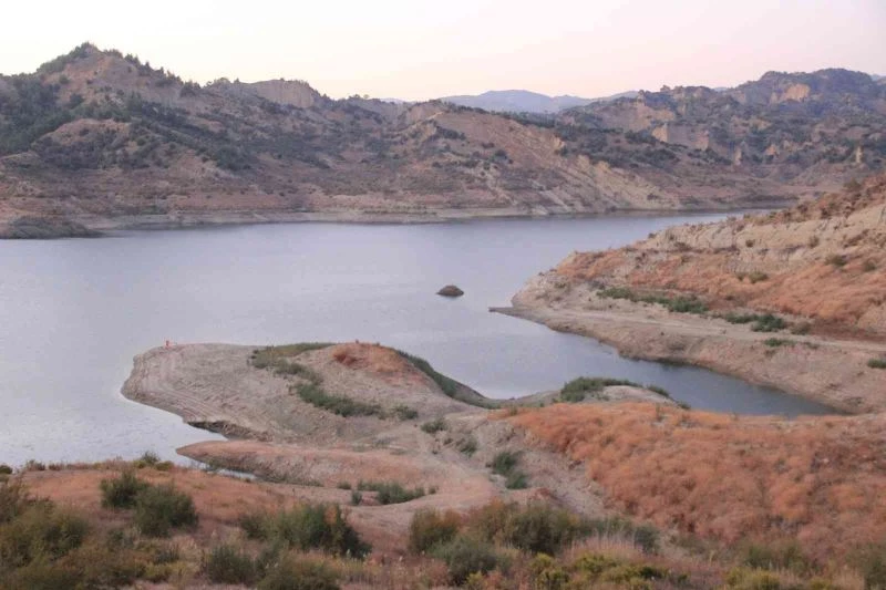 Beklenen yağmur olmadı, barajların seviyesi düştü
