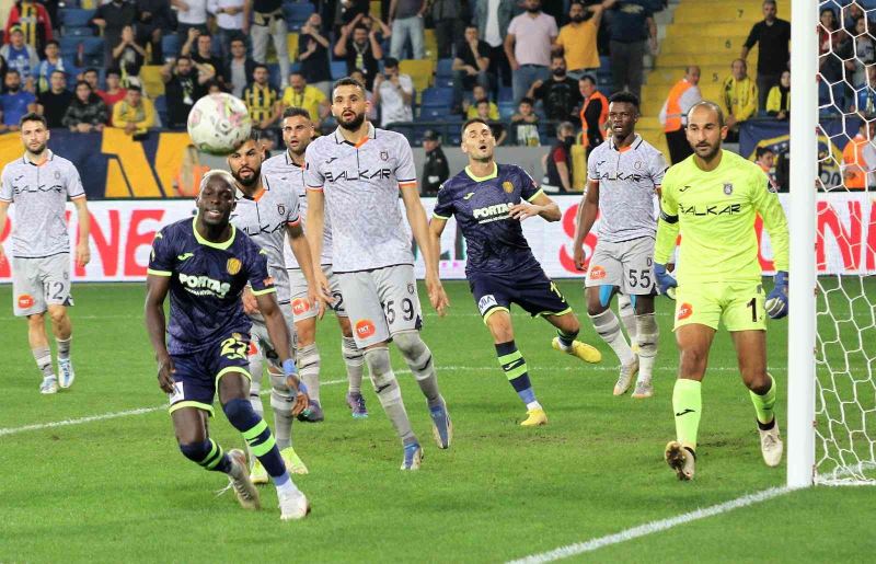 Süper Lig’in zirvesinde puanlar eşitlendi!
