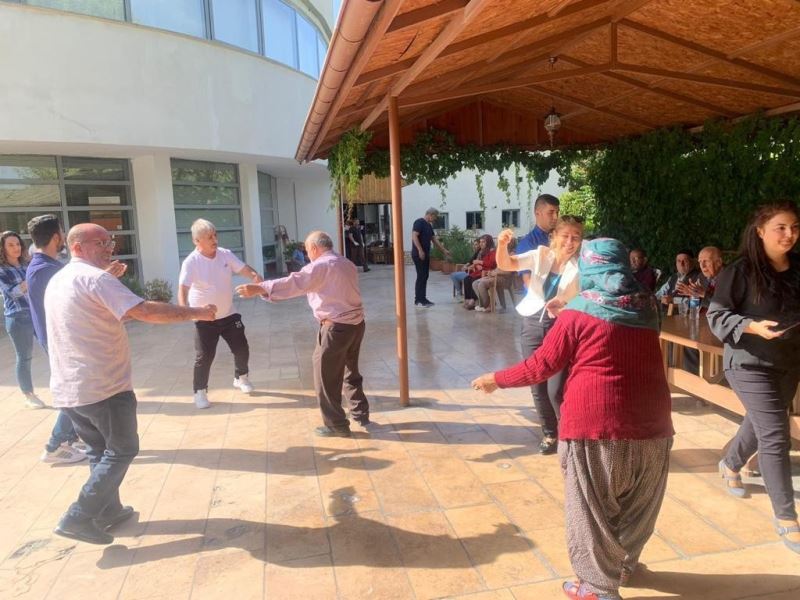 Elazığ’da yaşlılar yalnız bırakılmadı
