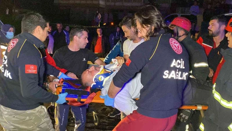 Alkollü sürücü hatalı sollama yaptı, ortalık savaş alanına döndü
