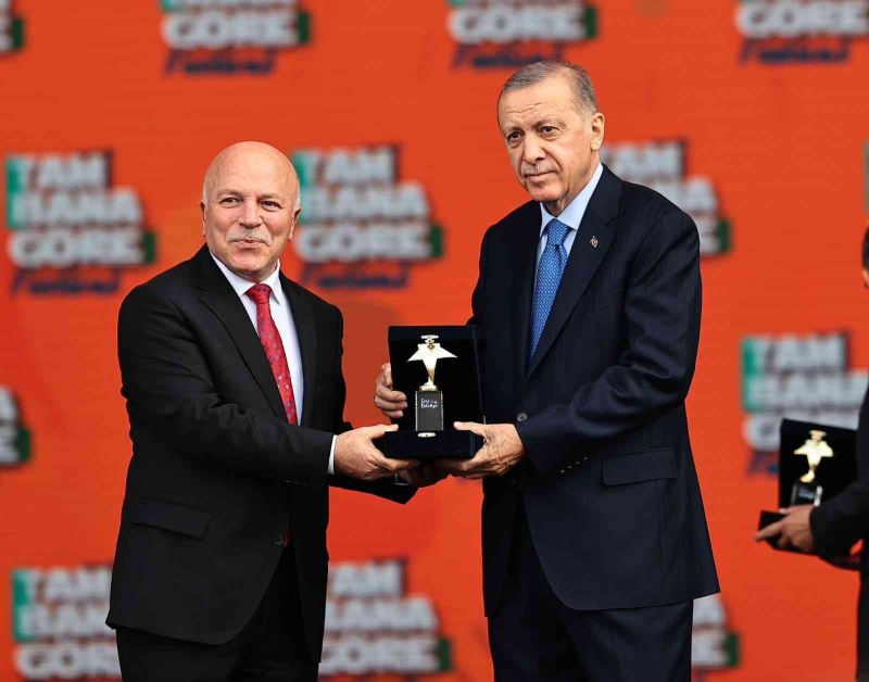 Erzurum’un zirve projelerine Cumhurbaşkanı Erdoğan’dan ödül
