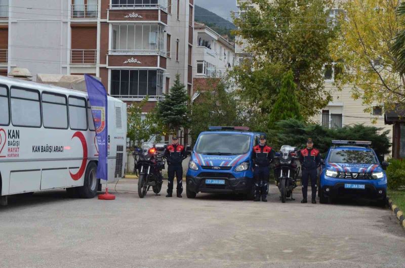 Esenköy’de jandarmadan kan bağışı kampanyasına tam destek
