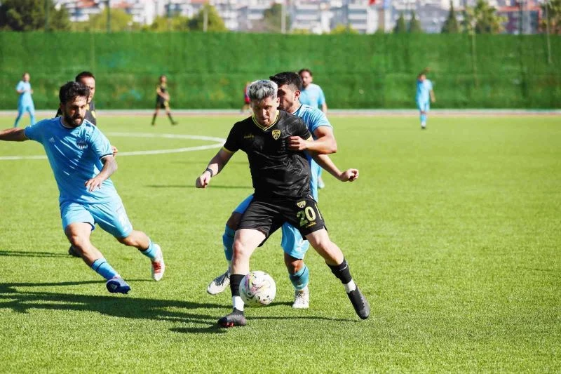 Aliağaspor FK, evinde berabere kaldı