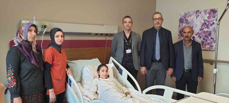 Fethi Sekin Şehir Hastanesi bölgede ’skolyoz’ hastalarının umudu oldu
