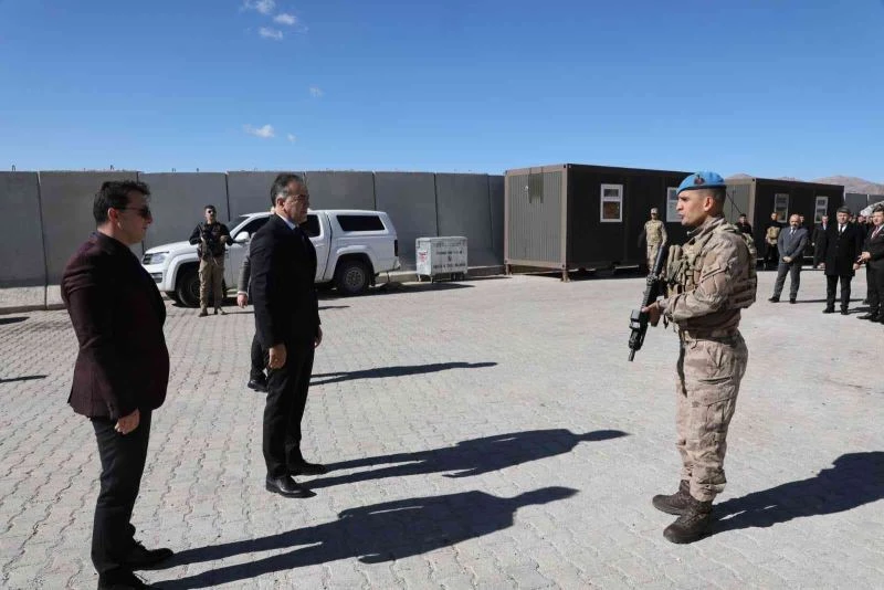 2050 rakımlı üs bölgesinde asayiş toplantısı
