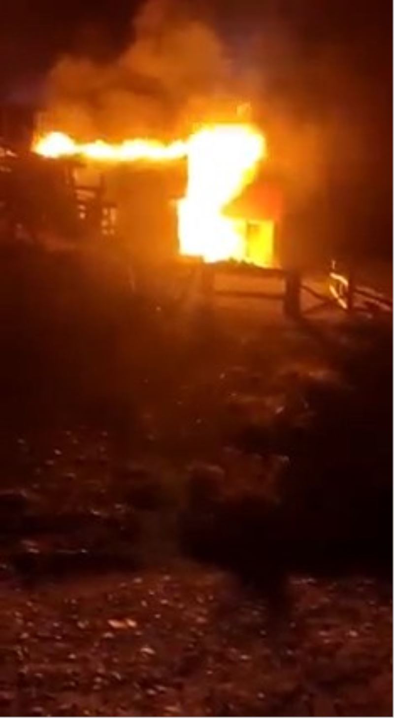 Yaylada yanan 8 kulübede kundaklama iddiası
