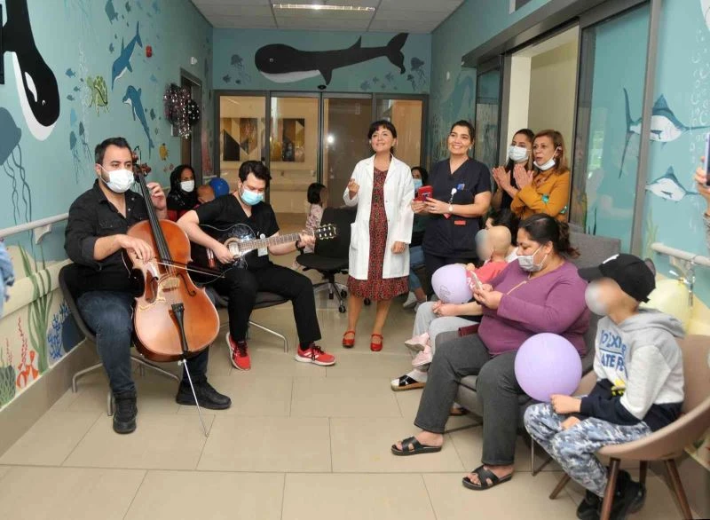 Profesör söyledi hasta çocuklar eşlik etti
