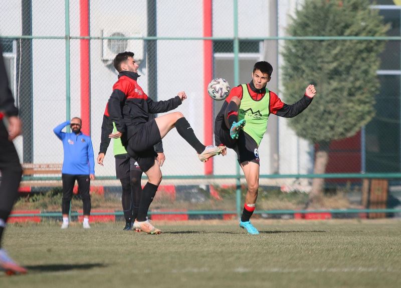 Eskişehirspor, Ağrı 1970 Spor maçına hazırlanıyor
