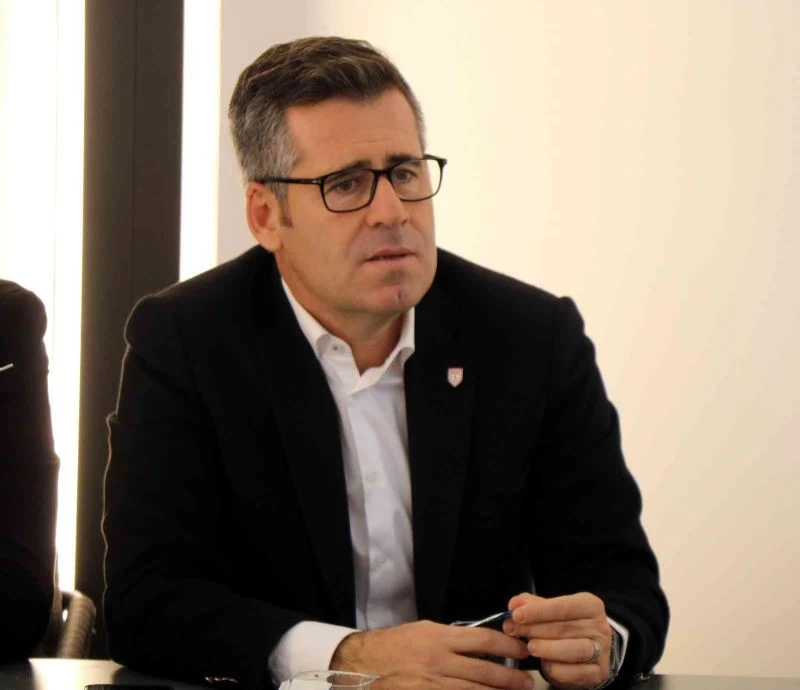 Hüseyin Eroğlu: “Çok transfer yapıldığında başarı geleceğine inanan bir toplumuz”
