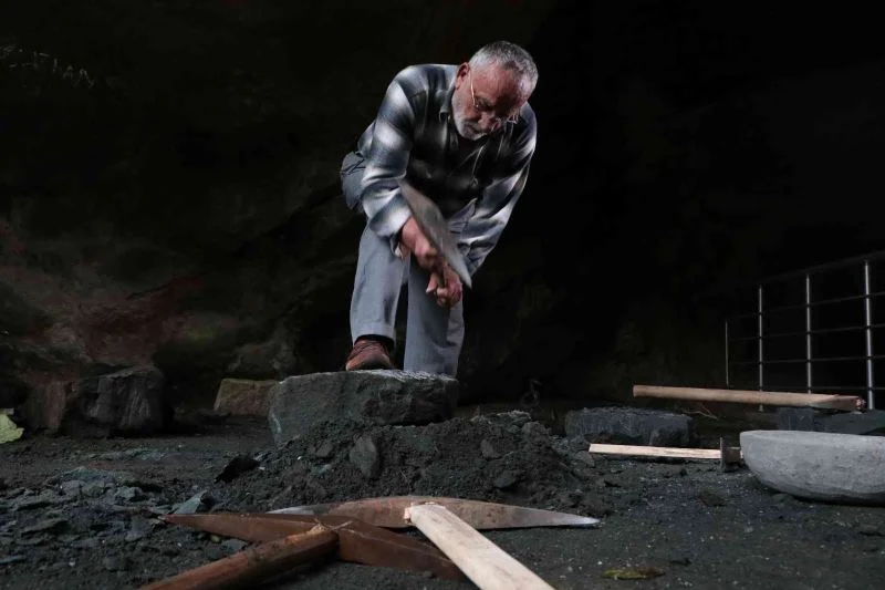 Pileki taşının Rize’deki son ustası mesleğini yaşatmaya çalışıyor
