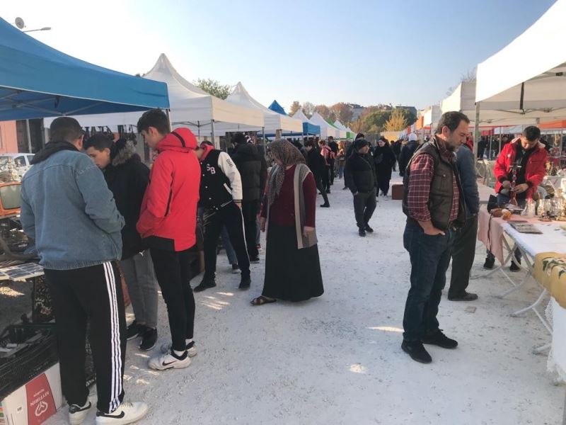 Eskişehir Antika Pazarı’na öğrenci etkisi
