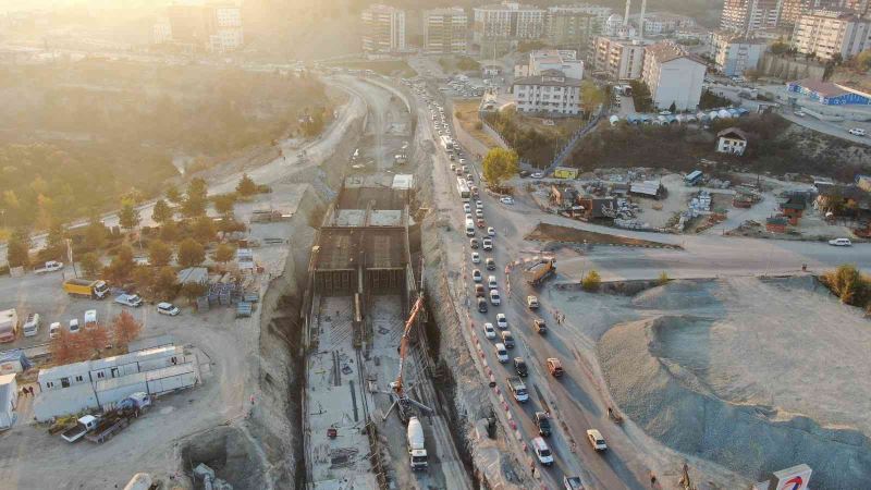 Battı Çıktı Kavşağında kazı çalışmaları tamamlandı
