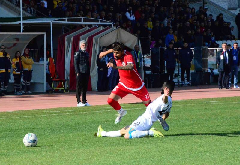 TFF 3. Lig: Karaman FK:1 - Kuşadasıspor:1
