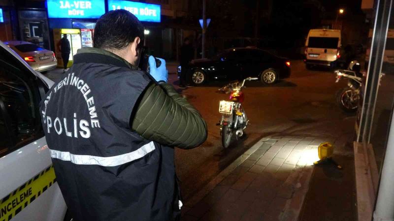 Devriye gezen polisi görünce motoru bırakarak sırra kadem bastı
