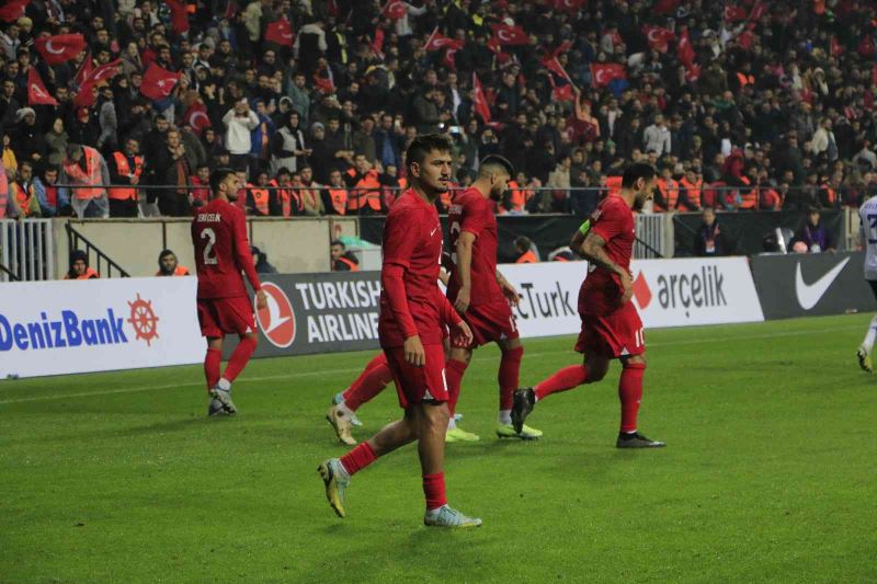 Hazırlık maçı: Türkiye: 2 - İskoçya: 1 (Maç sonucu)