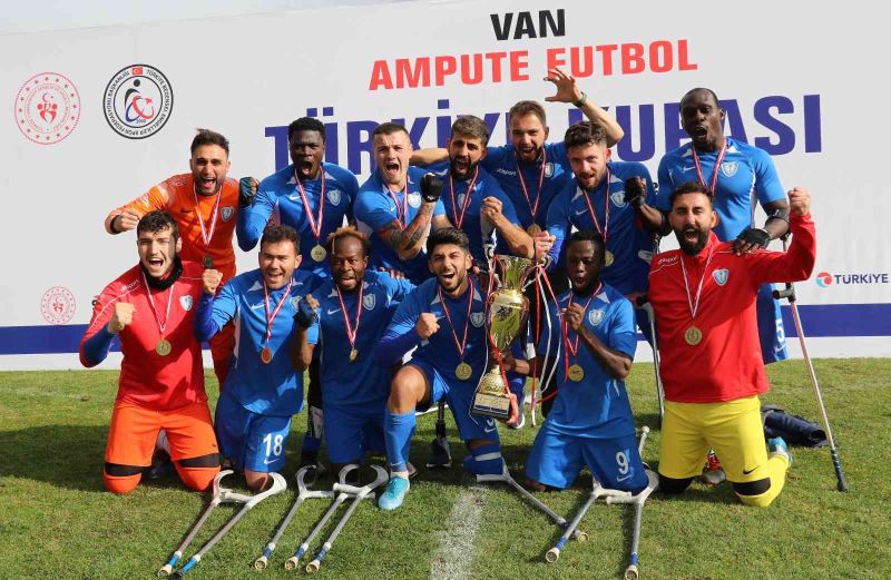 Ampute Futbol Türkiye Kupası’nın sahibi Şahinbey Belediyesi Gençlik ve Spor Kulübü oldu
