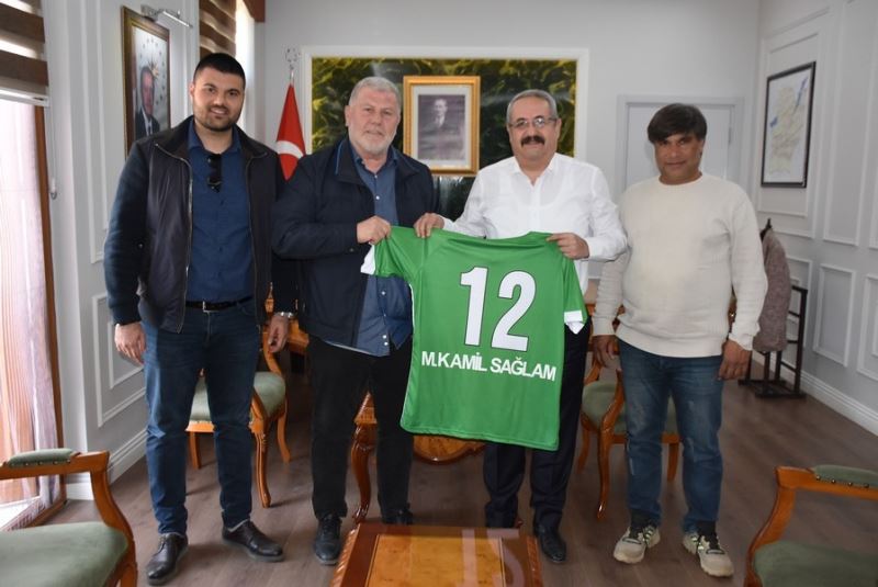 Kaymakam Sağlam’a 12 numaralı forma
