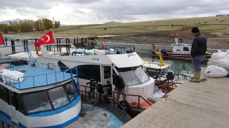 Van Gölü’nde balıkçı limanlarına yeni dokunuş
