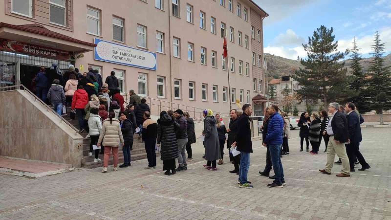 4 bin 903 öğretmen ‘Uzman Öğretmenlik ve Başöğretmenlik’ sınavına girdi
