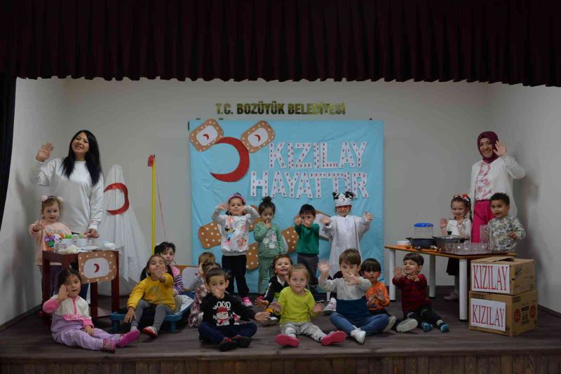Bozüyük Belediyesi Çocuk Oyun ve Bakım Evi’nde ’Kızılay Haftası’ etkinliği
