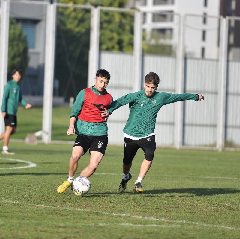 Bursaspor’da Düzcespor maçı hazırlıkları devam ediyor
