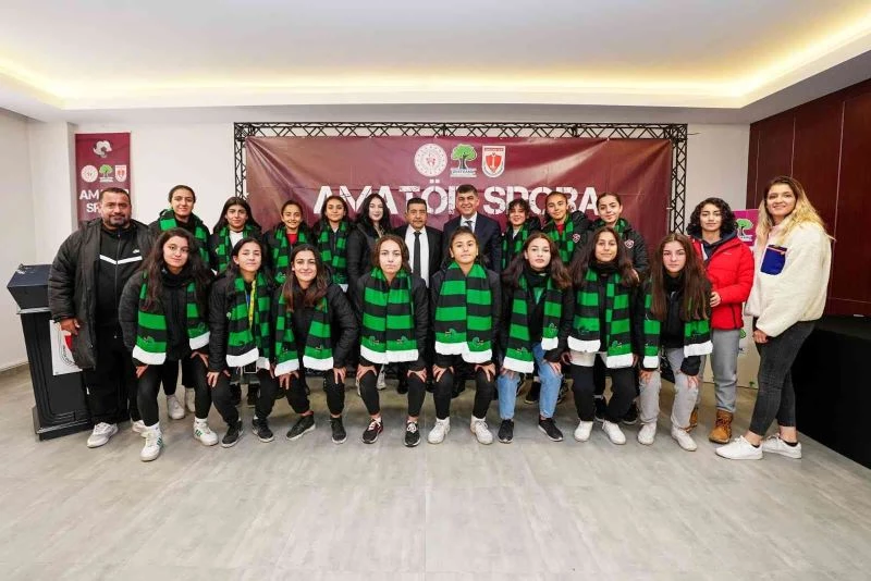 Şehitkamil’de 76 spor kulübüne destek
