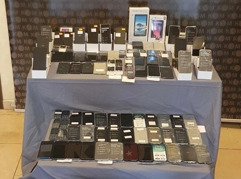 Osmaniye’de 175 adet gümrük kaçağı cep telefonu ele geçirildi