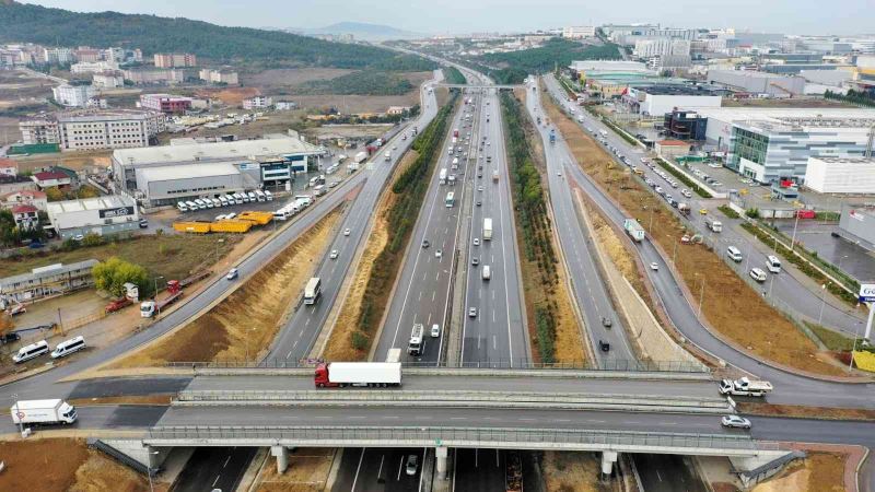 TEM’in Gebze güzergahı yeşile bürünüyor
