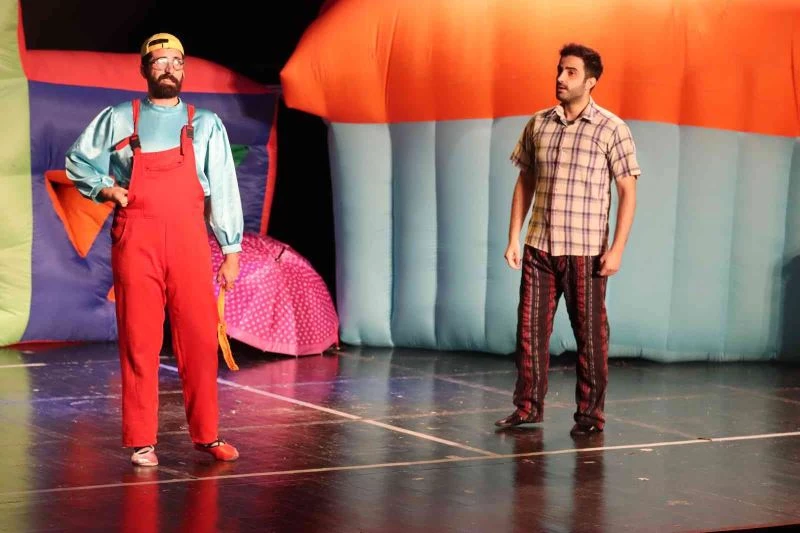 Maltepe’de ara tatilde 3 bin çocuk tiyatroyla buluştu
