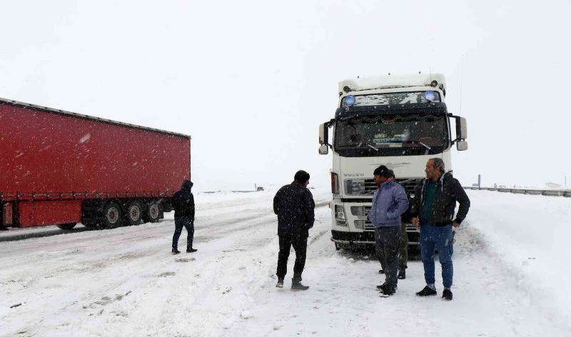 Erzincan ve Erzurum’un yüksek kesimlerinde kar yağışı bekleniyor
