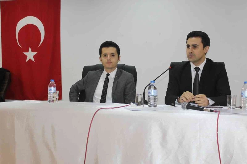 Manyas’ta kadına şiddete karşı mücadele toplantısı yapıldı
