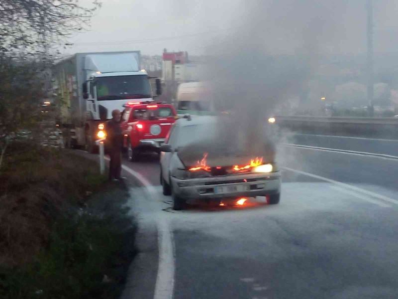 LPG’li otomobil alev alev yandı
