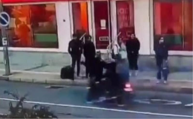 İzmir’de yoldaki motosikletliye çantayla vurup düşüren şüpheli yakalandı
