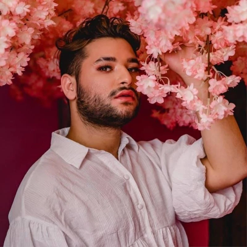 Gurbetçi şarkıcı Türkiye’de çekeceği klip için 800 bin lira harcayacak
