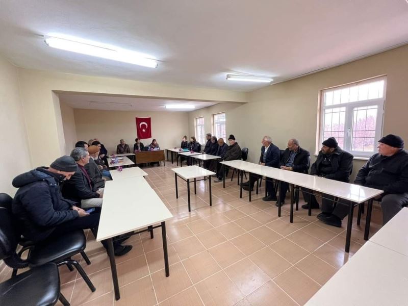 Elazığ’da çiftçilere ’tarımda tasarruflu su kullanma’ eğitimi verildi
