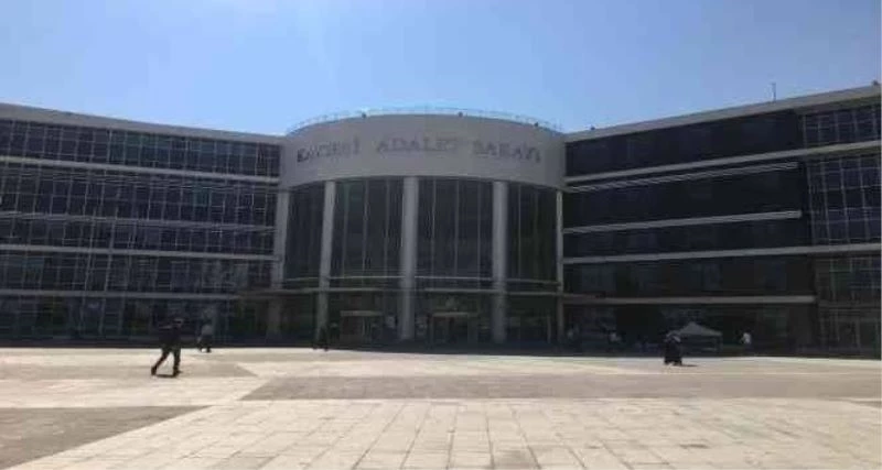 Uyuşturucu tacirine 15 yıl 7 ay hapis cezası
