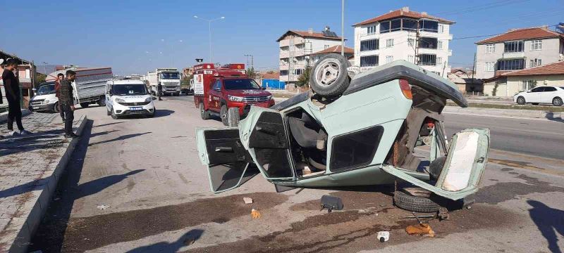Suluova’da trafik kazası: 3 yaralı
