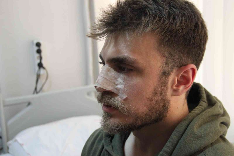 İzmir’de darp edilen asistan doktorun burnu kırıldı

