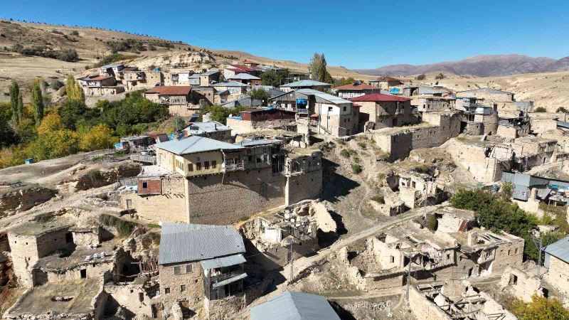 Orta Çağ film setini andırıyor, turizme kazandırılacak
