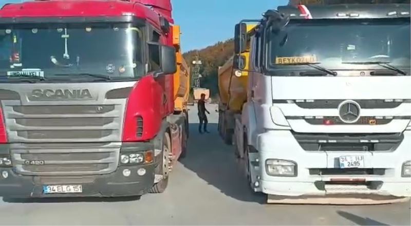 Çekmeköy’de yarışırcasına ilerleyen hafriyat kamyonlarının sürücülerine ve sahiplerine 8 bin 456 TL ceza
