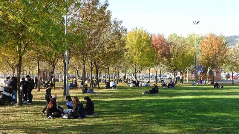 Yaz günlerini aratmayan sıcaklık
