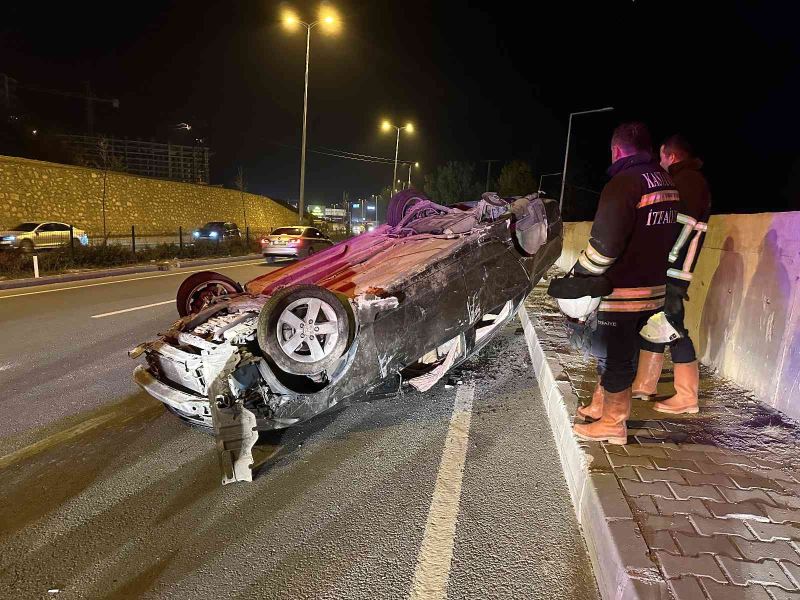 50 metre taklalar atarak sürüklenen araçta burnu bile kanamadı
