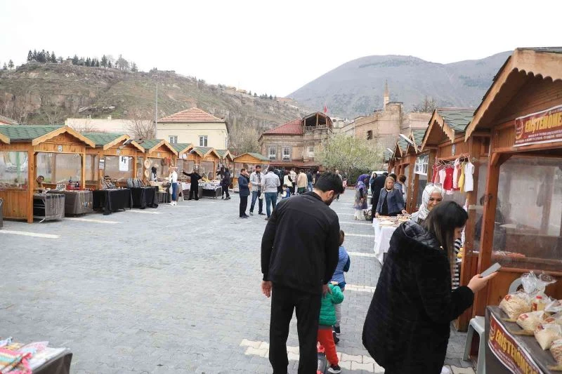 Yazdan kalma günde ‘Maharetli Eller’ keyfi
