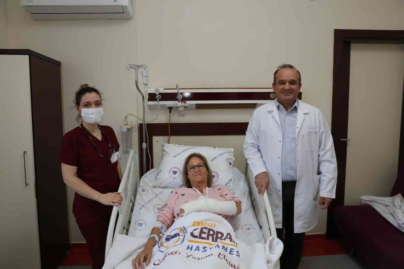 İspanyol turist, Cerrahi Hastanesi’nde sağlığına kavuştu

