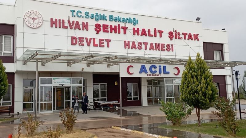 Fare zehri içtikleri iddia edilen 3 kız öğrenci hastanelik oldu
