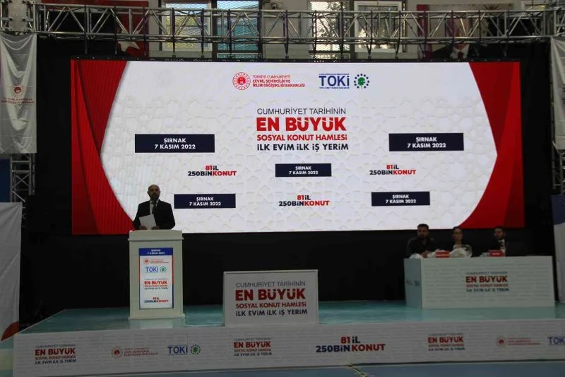 Şırnaklılar TOKİ kura çekimini heyecanla bekledi
