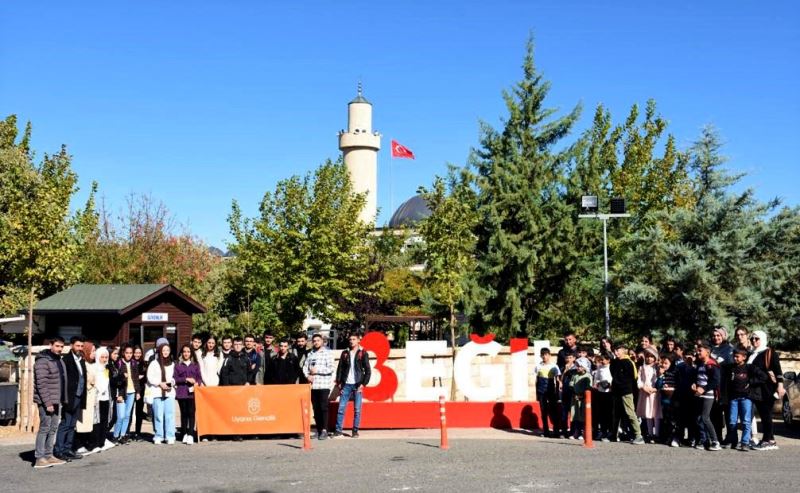 Öğrenciler “Gez-Gör” ile Diyarbakır’ı tanıyor
