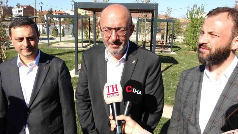 Kahramankazan Belediyesi, ilçedeki gerçek ihtiyaç sahibi 6 bin 522 aileye 20 ton kırmızı et dağıtıyor
