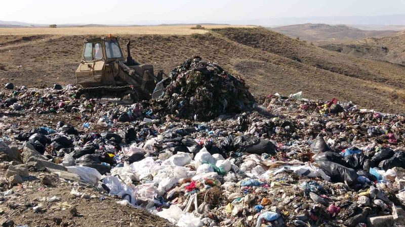 Çöpten üretilen elektrik, 7 bin haneyi aydınlatıyor
